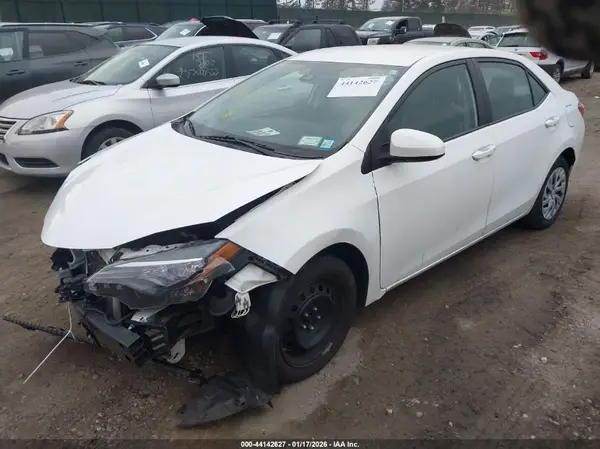 2T1BURHE3HC921129 2017 TOYOTA COROLLA - Image 2
