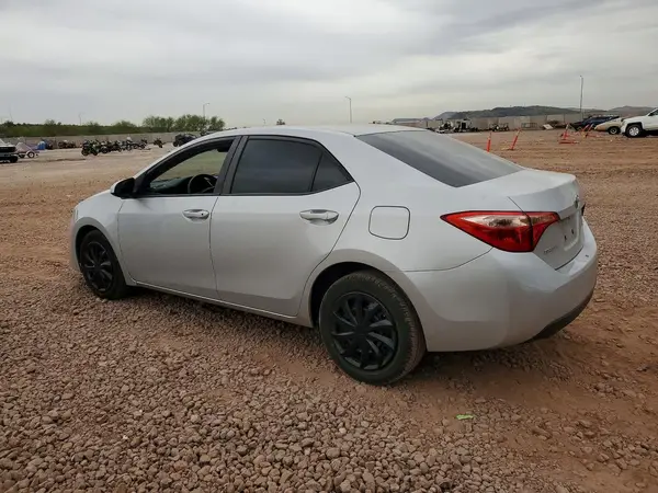 2T1BURHE3HC925343 2017 TOYOTA COROLLA - Image 2