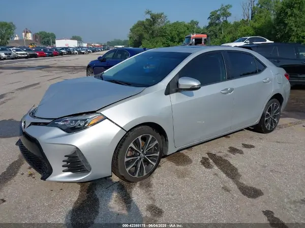 2T1BURHE3HC925858 2017 TOYOTA COROLLA - Image 2