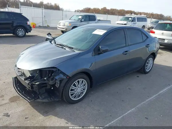 2T1BURHE3HC927867 2017 TOYOTA COROLLA - Image 2