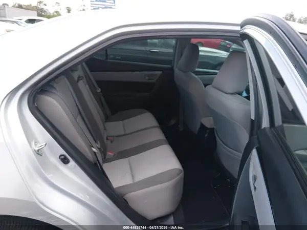 2T1BURHE3HC931451 2017 TOYOTA COROLLA - Image 8