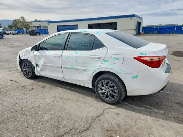 2T1BURHE3HC935449 2017 TOYOTA COROLLA - Image 2