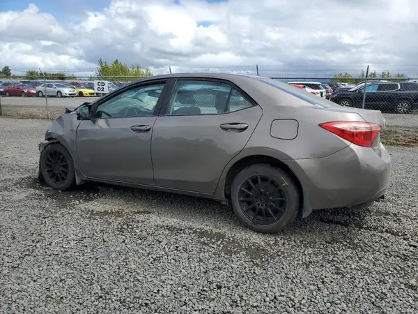 2T1BURHE3HC937184 2017 TOYOTA COROLLA - Image 2