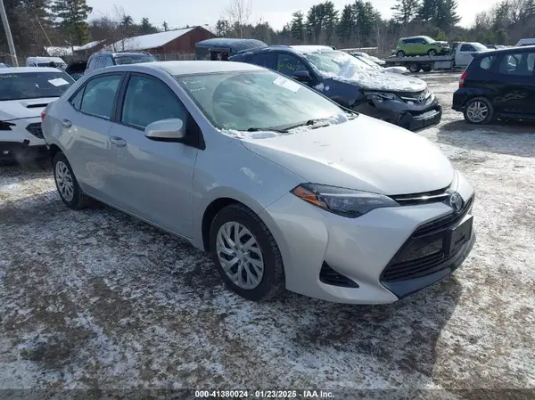 2T1BURHE3HC943907 2017 TOYOTA COROLLA - Image 1