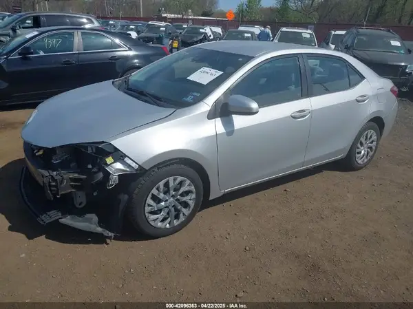 2T1BURHE3HC949156 2017 TOYOTA COROLLA - Image 2