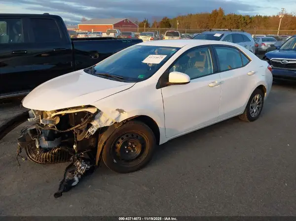 2T1BURHE3HC950338 2017 TOYOTA COROLLA - Image 2