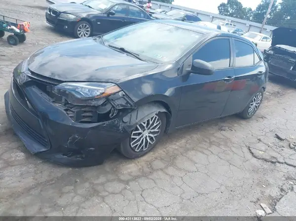 2T1BURHE3HC953918 2017 TOYOTA COROLLA - Image 2