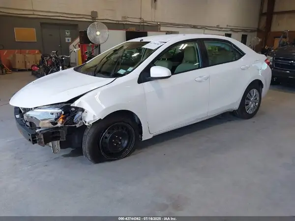 2T1BURHE3HC958908 2017 TOYOTA COROLLA - Image 2