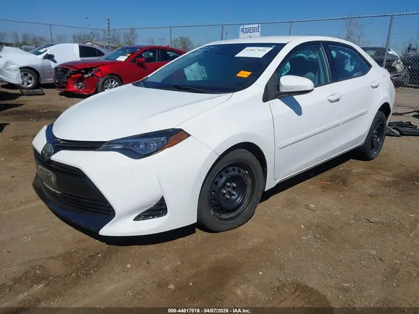 2T1BURHE3HC959055 2017 TOYOTA COROLLA - Image 2