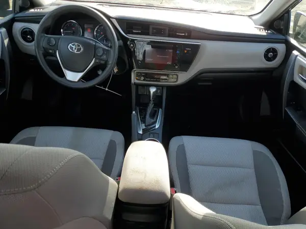 2T1BURHE3HC960982 2017 TOYOTA COROLLA - Image 8