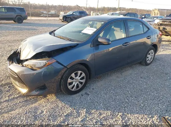 2T1BURHE3HC961744 2017 TOYOTA COROLLA - Image 2