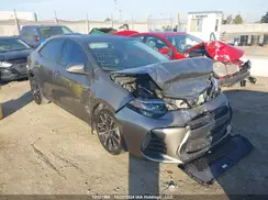 2T1BURHE3JC000325 2018 TOYOTA COROLLA