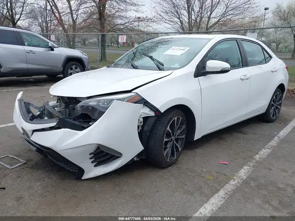 2T1BURHE3JC003743 2018 TOYOTA COROLLA - Image 2