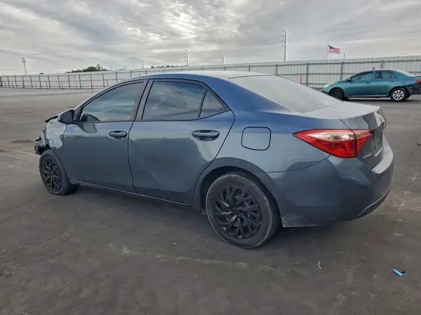 2T1BURHE3JC003970 2018 TOYOTA COROLLA - Image 2