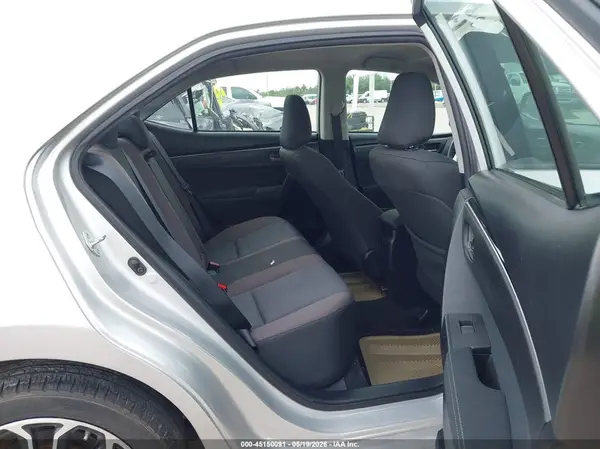 2T1BURHE3JC007825 2018 TOYOTA COROLLA - Image 8