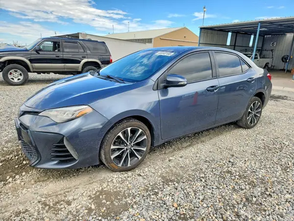 2T1BURHE3JC008733 2018 TOYOTA COROLLA - Image 1