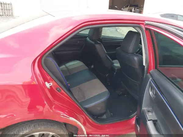 2T1BURHE3JC015570 2018 TOYOTA COROLLA - Image 8