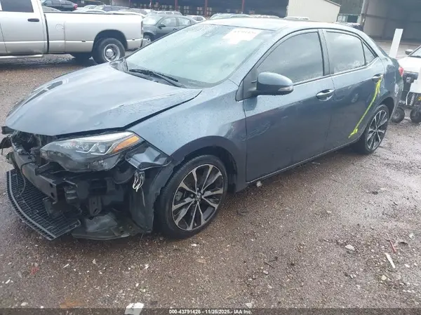 2T1BURHE3JC017996 2018 TOYOTA COROLLA - Image 2