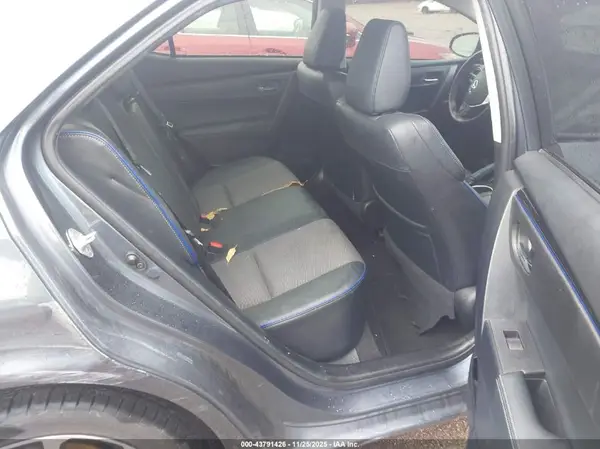 2T1BURHE3JC017996 2018 TOYOTA COROLLA - Image 8