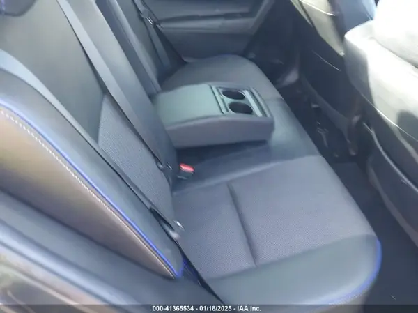 2T1BURHE3JC020199 2018 TOYOTA COROLLA - Image 8
