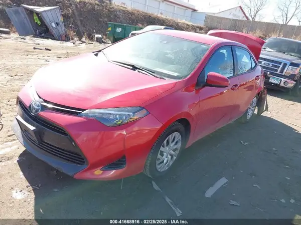 2T1BURHE3JC023457 2018 TOYOTA COROLLA - Image 2