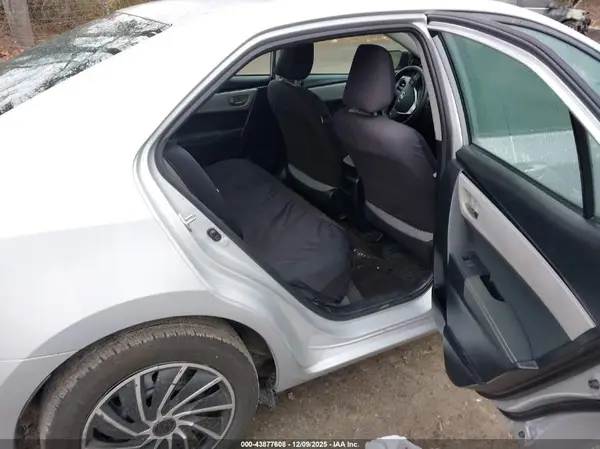 2T1BURHE3JC024396 2018 TOYOTA COROLLA - Image 8