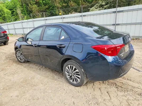2T1BURHE3JC027055 2018 TOYOTA COROLLA - Image 2