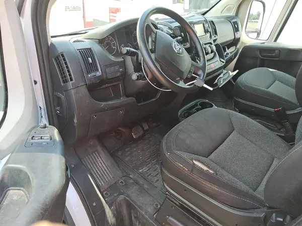 2T1BURHE3JC034779 2018 TOYOTA COROLLA - Image 8