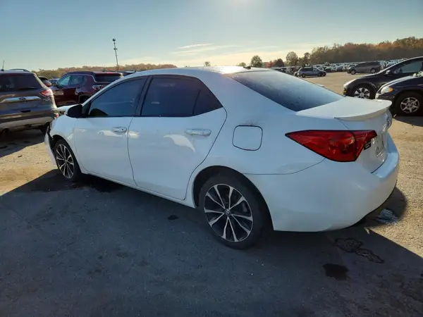 2T1BURHE3JC039741 2018 TOYOTA COROLLA - Image 2