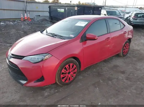 2T1BURHE3JC042980 2018 TOYOTA COROLLA - Image 2
