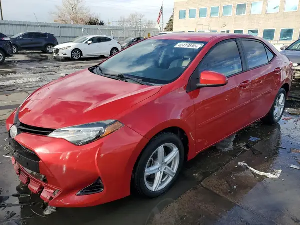 2T1BURHE3JC043112 2018 TOYOTA COROLLA - Image 1