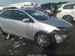2T1BURHE3JC043580 2018 TOYOTA COROLLA