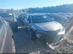 2T1BURHE3JC045233 2018 TOYOTA COROLLA