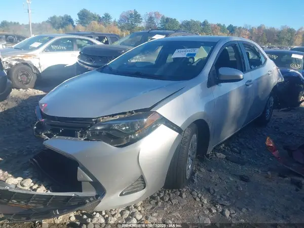 2T1BURHE3JC045233 2018 TOYOTA COROLLA - Image 2
