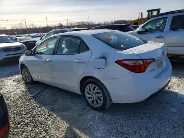 2T1BURHE3JC045247 2018 TOYOTA COROLLA - Image 2