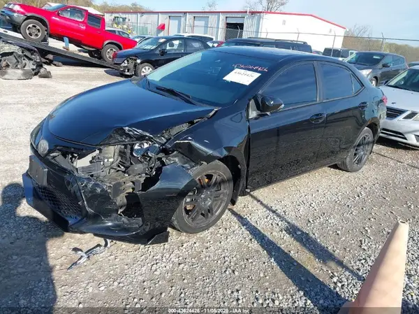 2T1BURHE3JC045524 2018 TOYOTA COROLLA - Image 2