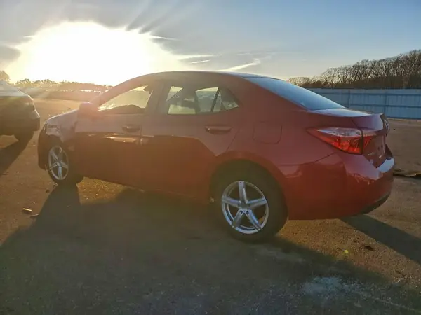2T1BURHE3JC047760 2018 TOYOTA COROLLA - Image 2