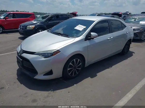 2T1BURHE3JC047922 2018 TOYOTA COROLLA - Image 2