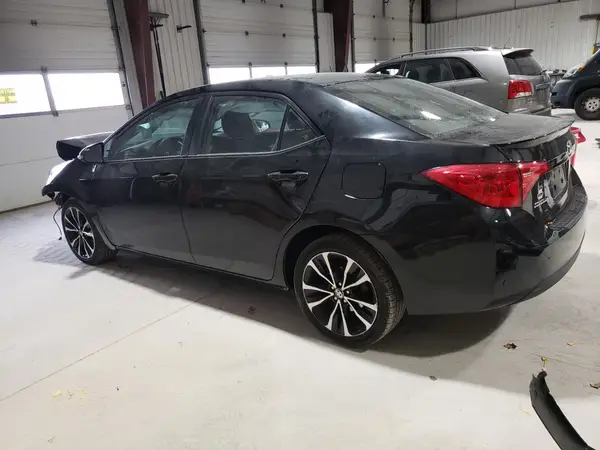 2T1BURHE3JC050836 2018 TOYOTA COROLLA - Image 2