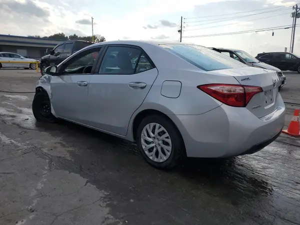 2T1BURHE3JC053350 2018 TOYOTA COROLLA - Image 2