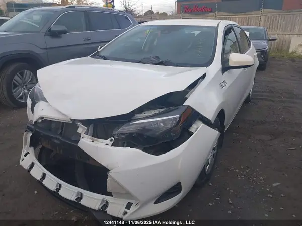 2T1BURHE3JC055311 2018 TOYOTA COROLLA - Image 2