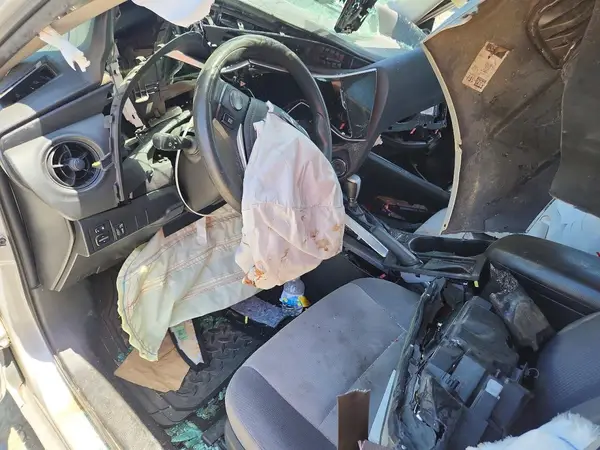 2T1BURHE3JC055759 2018 TOYOTA COROLLA - Image 8