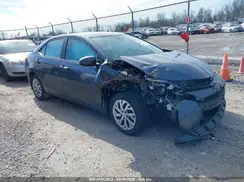 2T1BURHE3JC061674 2018 TOYOTA COROLLA