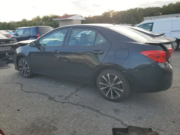 2T1BURHE3JC062047 2018 TOYOTA COROLLA - Image 2