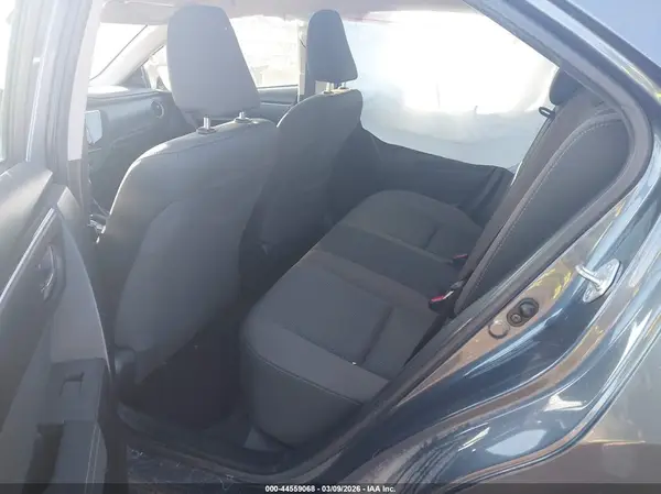 2T1BURHE3JC062467 2018 TOYOTA COROLLA - Image 8