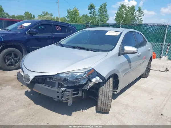 2T1BURHE3JC063537 2018 TOYOTA COROLLA - Image 2