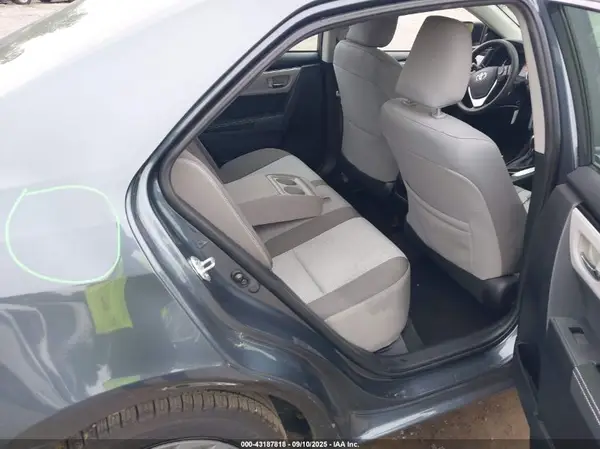 2T1BURHE3JC063828 2018 TOYOTA COROLLA - Image 8