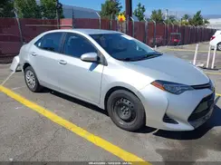 2T1BURHE3JC066597 2018 TOYOTA COROLLA