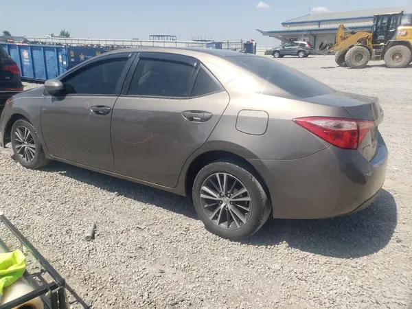 2T1BURHE3JC068690 2018 TOYOTA COROLLA - Image 2