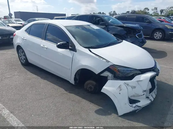 2T1BURHE3JC069130 2018 TOYOTA COROLLA - Image 1